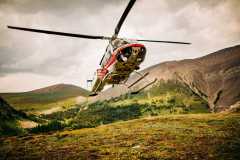 helicopter-elopement-Banff-heli-wedding-Canmore-rockies-heli-wedding8